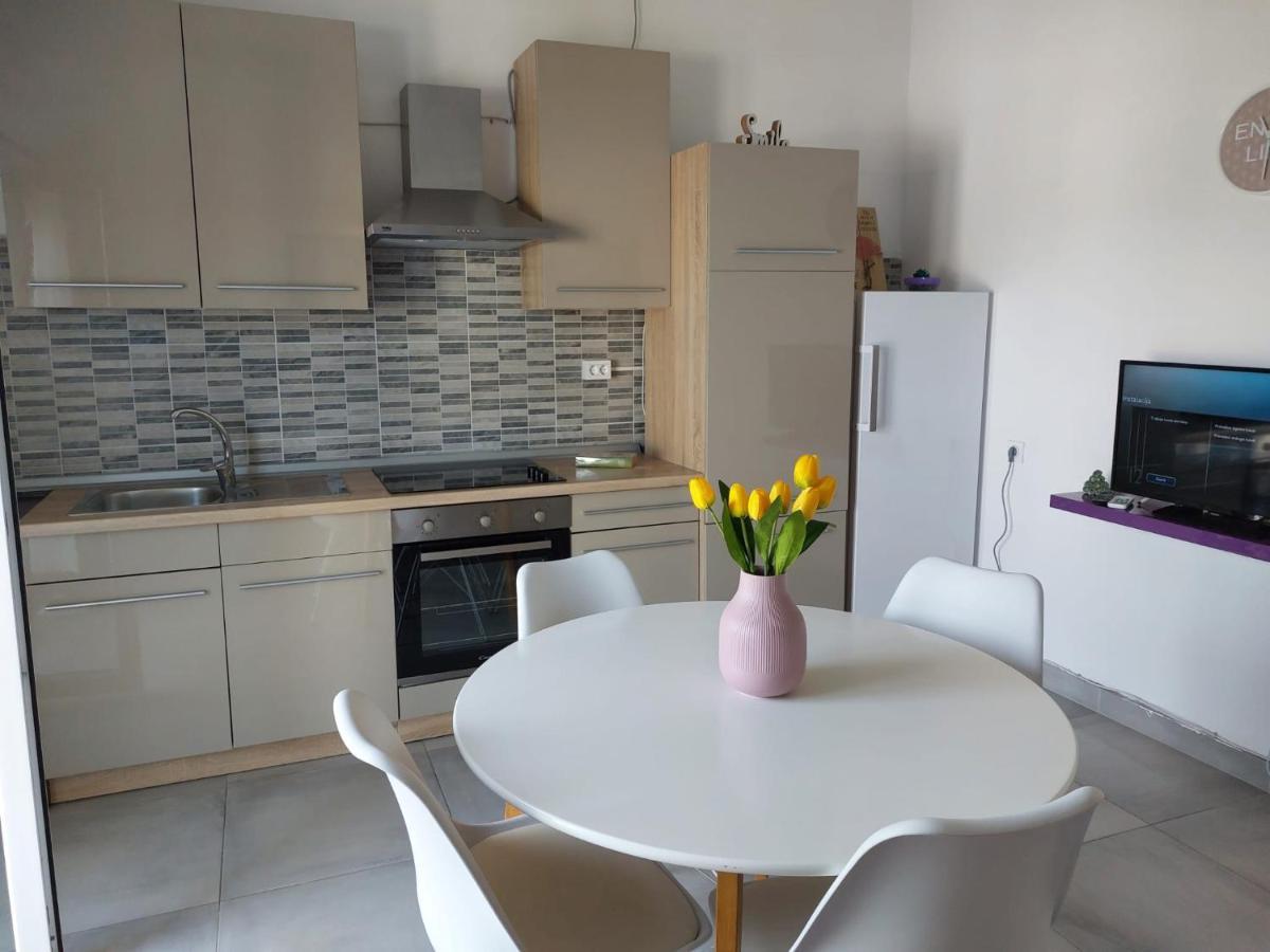 Apartmani Radic Rg Rogoznica  Exterior foto